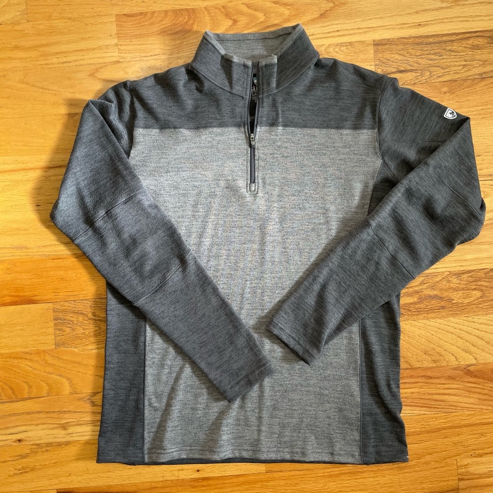 Men’s Kuhl long sleeve pull over with a 3/4 zip